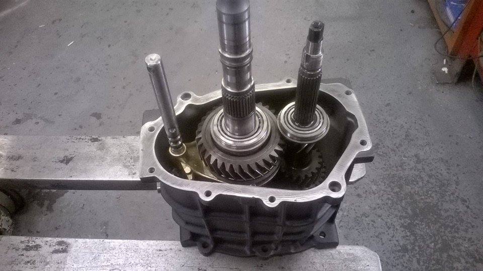 R380 gearbox gearing assembly